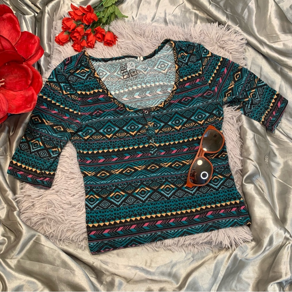 🌹Retro Nollie • Patterned Crop Shirt with free Retro Sunglasses